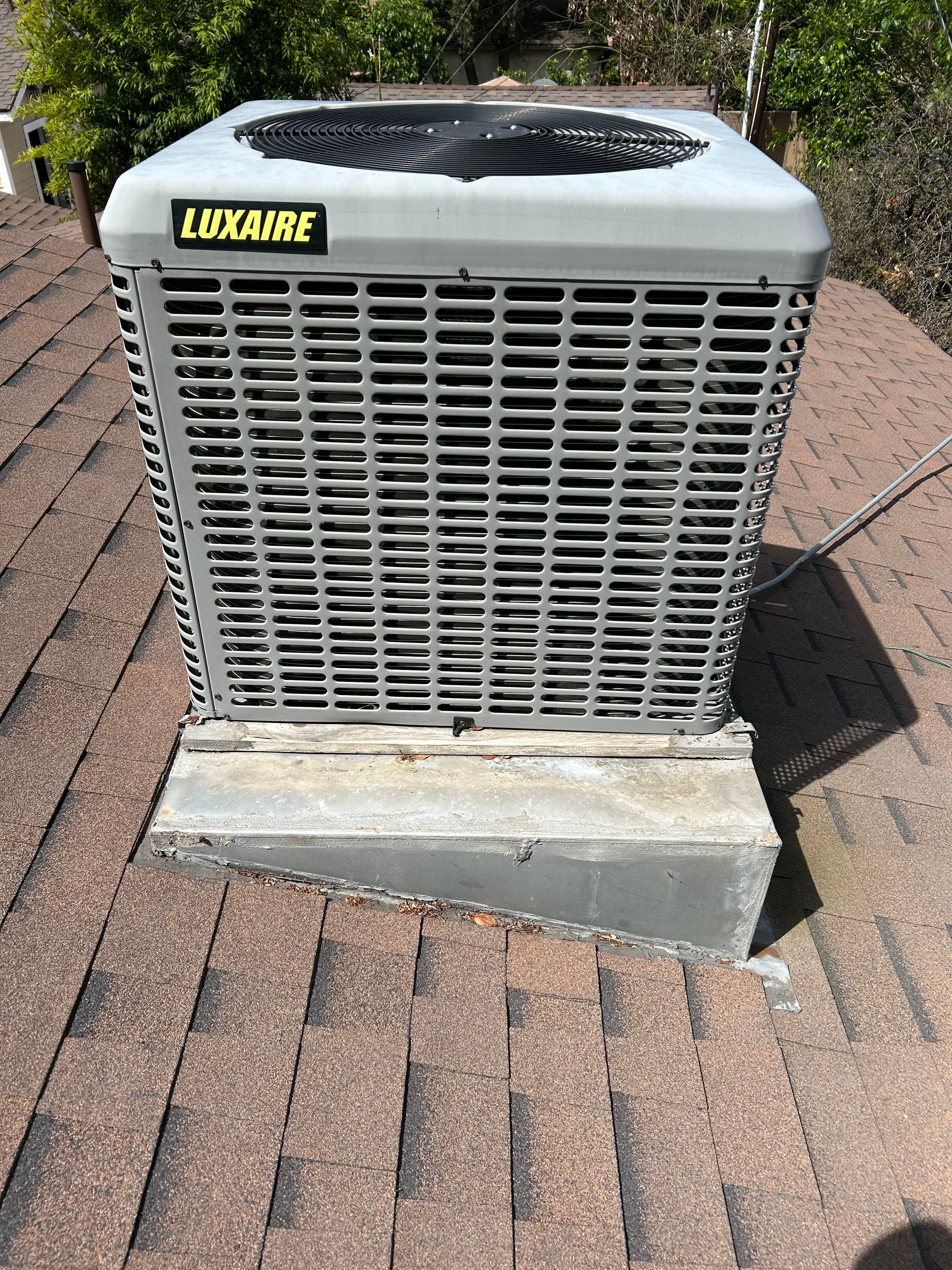 Project Rooftop AC and Indoor Furnace Working Together for Year-Round Comfort image